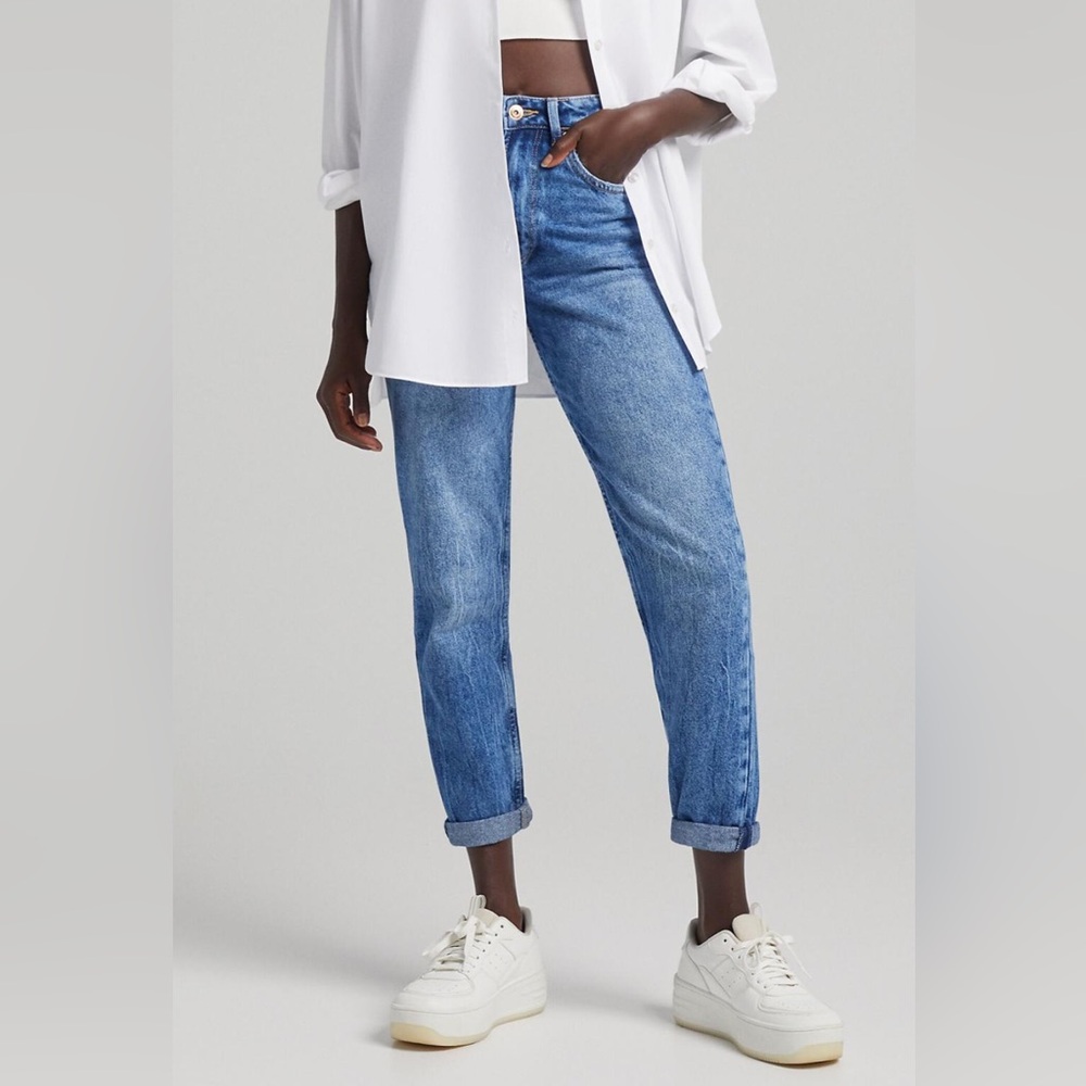 Berska Mom Jeans in Vintage Blue